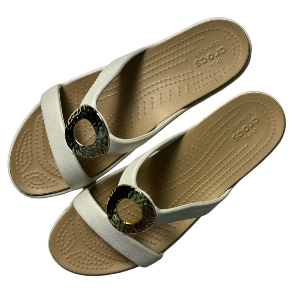 Crocs Sanrah Hammered Circle Slide Sandals Size 9 Oyster White Gold Comfort